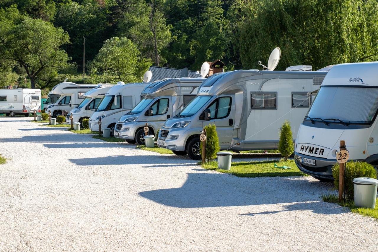 Thermal Camping فيلينغراد المظهر الخارجي الصورة